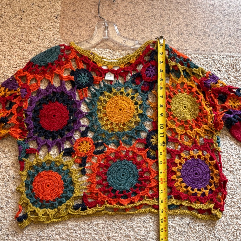 Colorful Crochet Crop Top L - Picture 5 of 6